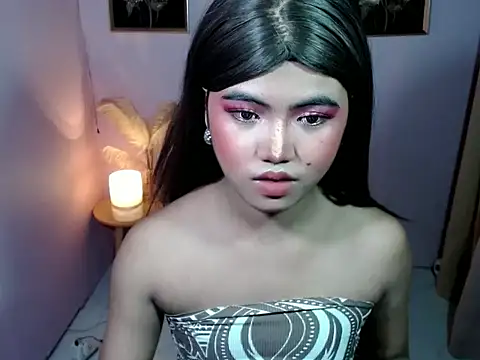 Snapshot of amazingjhanna chatting on 10.25.25 amazingjhanna online show from 10.25.25