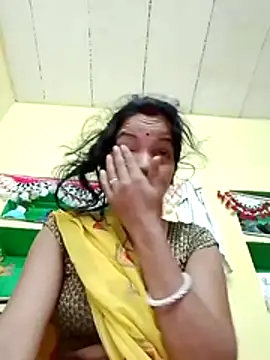 Snapshot of Seema_guptaji chatting on 11.28.25 Seema guptaji online show from 11.28.25