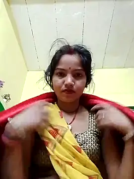 Snapshot of Seema_guptaji chatting on 11.30.25 Seema guptaji online show from 11.30.25