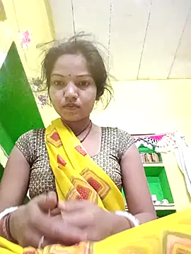 Snapshot of Seema_guptaji chatting on 12.13.25 Seema guptaji online show from 12.13.25