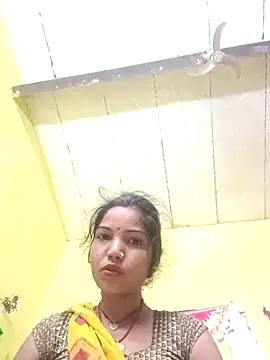 Snapshot of Seema_guptaji chatting on 12.17.25 Seema guptaji online show from 12.17.25