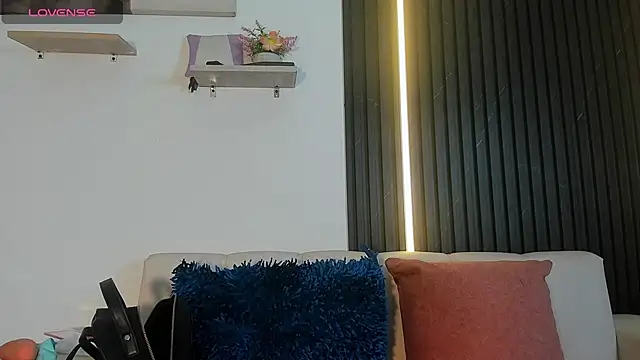 Snapshot of Mia_Duarte1 chatting on 10.05.25 Mia Duarte1 online show from 10.05.25