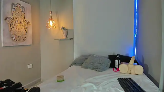 Snapshot of Mia_Duarte1 chatting on 06.30.26 Mia Duarte1 online show from 06.30.26