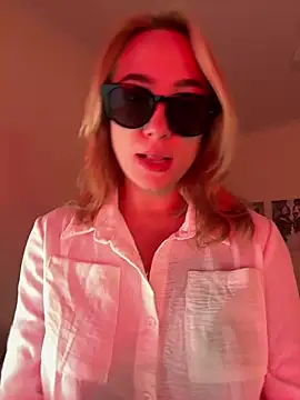 Snapshot of SugarDanger chatting on 07.18.26 SugarDanger online show from 07.18.26