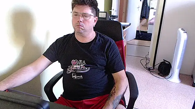 blueandwhite1 online show from 10.24.25