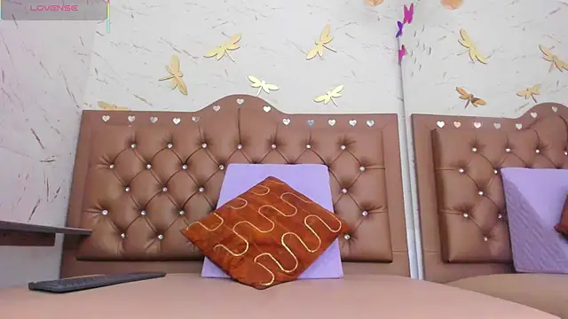 Zoe-Johnson  online show from 09.27.25