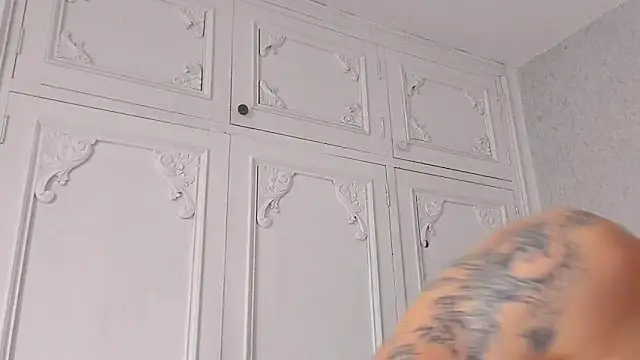 Tyler durten online show from 04.24.26