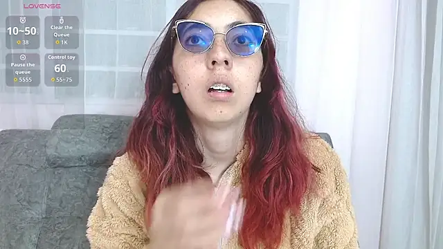 Snapshot of AnnieSparkle chatting on 07.17.26 AnnieSparkle online show from 07.17.26