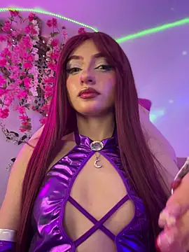 Snapshot of LucyGray chatting on 01.13.26 LucyGray online show from 01.13.26