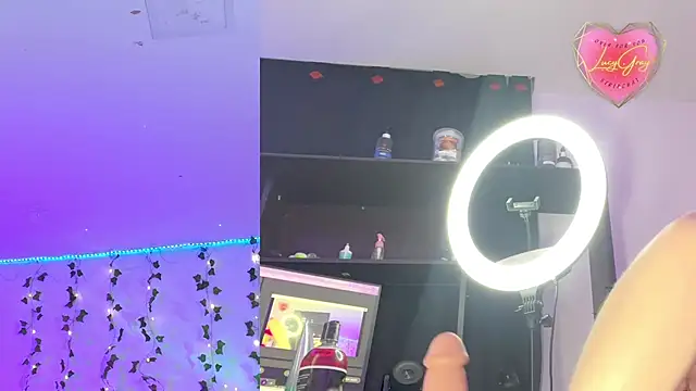 Snapshot of LucyGray chatting on 03.21.26 LucyGray online show from 03.21.26