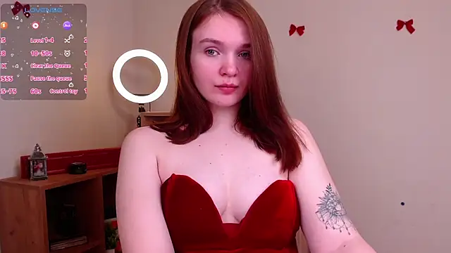 Snapshot of EvaJackson111 chatting on 12.14.25 EvaJackson111 online show from 12.14.25