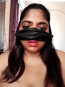 Snapshot of tamilrohini chatting on 12.15.25 tamilrohini online show from 12.15.25