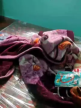 Snapshot of DivyaBhabhi69@xh chatting on 11.04.25 DivyaBhabhi69xh online show from 11.04.25