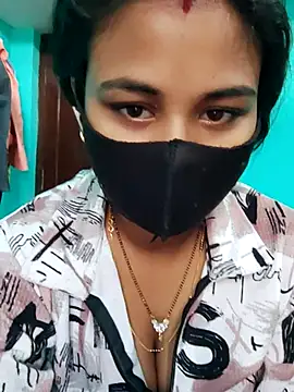 Snapshot of DivyaBhabhi69@xh chatting on 11.22.25 DivyaBhabhi69xh online show from 11.22.25