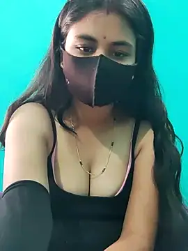 Snapshot of DivyaBhabhi69@xh chatting on 12.17.25 DivyaBhabhi69xh online show from 12.17.25