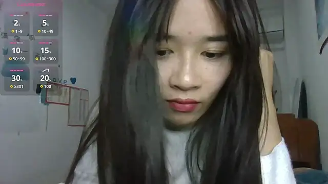 Snapshot of Monice1314 chatting on 10.31.25 Monice1314 online show from 10.31.25