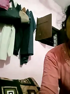 Snapshot of Hot_tin74 chatting on 09.30.25 Hot tin74 online show from 09.30.25