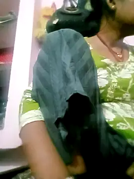 Snapshot of Hot_tin74 chatting on 12.03.25 Hot tin74 online show from 12.03.25