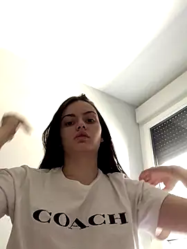 prettylittlefooxy online show from 11.07.25