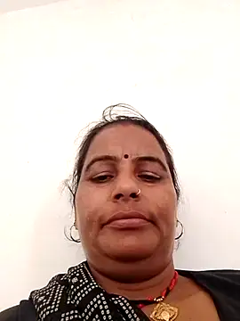 Suhani hot12 online show from 03.20.26