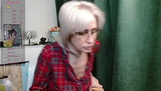 Snapshot of PamellaMurphy chatting on 05.14.26 PamellaMurphy online show from 05.14.26