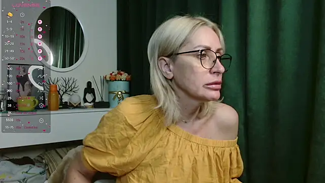 Snapshot of PamellaMurphy chatting on 06.06.26 PamellaMurphy online show from 06.06.26