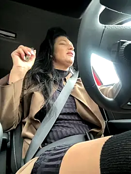 Snapshot of BellaEveX chatting on 11.09.25 BellaEveX online show from 11.09.25