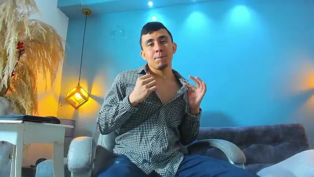 Snapshot of Eross_Santy chatting on 02.10.26 Eross Santy online show from 02.10.26