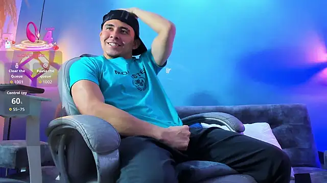 Snapshot of Eross_Santy chatting on 02.12.26 Eross Santy online show from 02.12.26