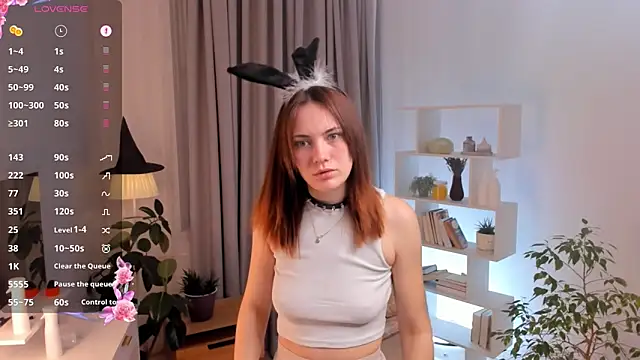 SirenaOstrem online show from 11.27.25