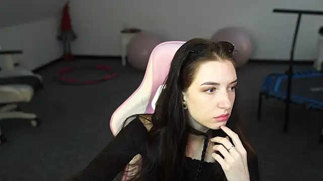  Lili 054 online show from 09.22.25