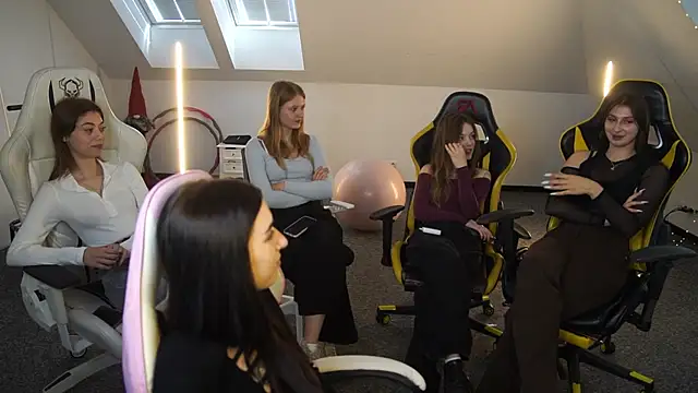  Lili 054 online show from 10.02.25