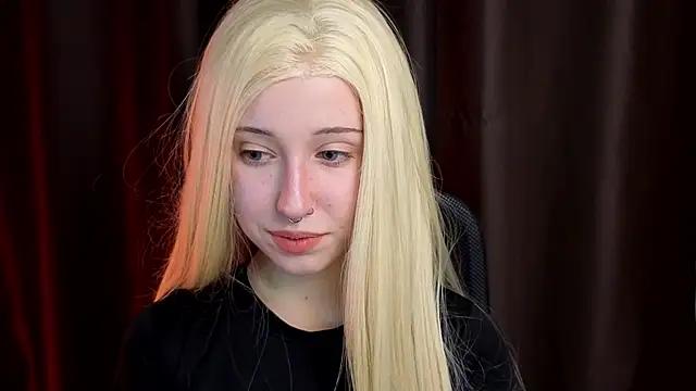 Snapshot of YukiMisa chatting on 01.10.26 YukiMisa online show from 01.10.26