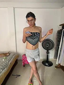Violeta Foxz online show from 06.10.26