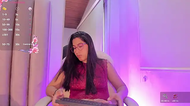 Karoline21 online show from 10.17.25