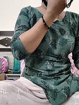 nice touch9733 online show from 12.15.25