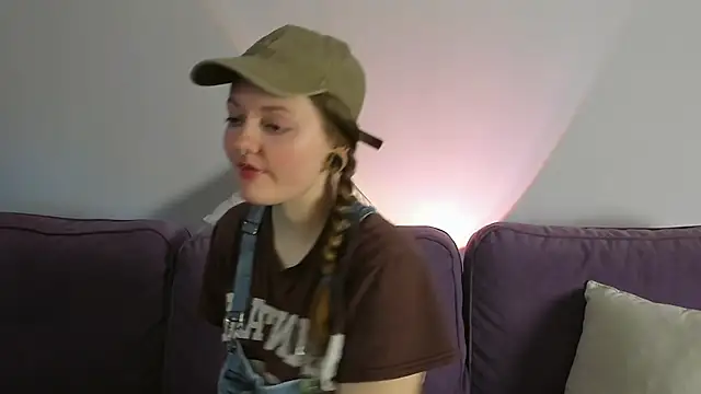 WonderConnie1 online show from 09.23.25