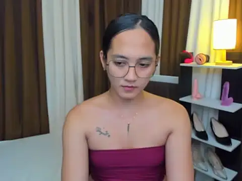 URHottestAngel online show from 10.27.25