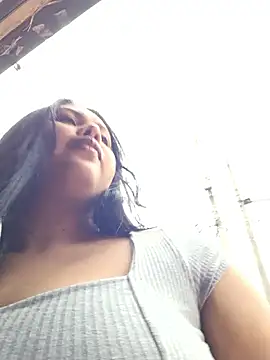 Alessandraa- online show from 10.31.25