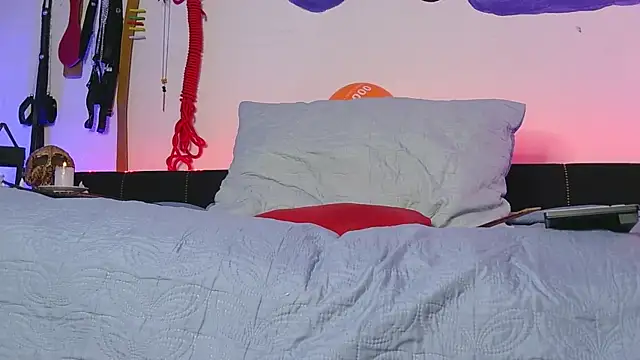 Snapshot of MeganBrown4 chatting on 09.22.25 MeganBrown4 online show from 09.22.25