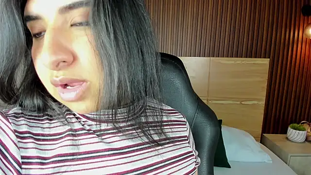 alice coopperx online show from 10.20.25