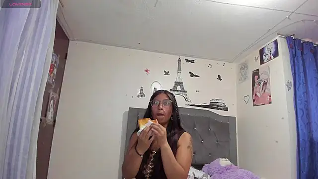 Megan Darcy online show from 04.23.26