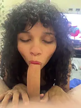 Snapshot of Casal-foda_braba chatting on 10.28.25 Casal-foda braba online show from 10.28.25