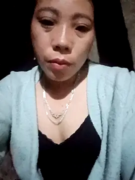 Snapshot of Phuong_xxx chatting on 12.19.25 Phuong xxx online show from 12.19.25