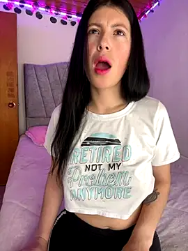 Mia salinass online show from 09.26.25