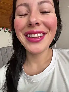 Mia salinass online show from 03.06.26