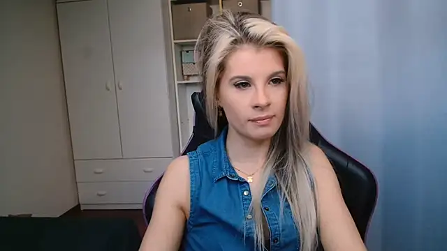 KristineGlow online show from 05.06.26