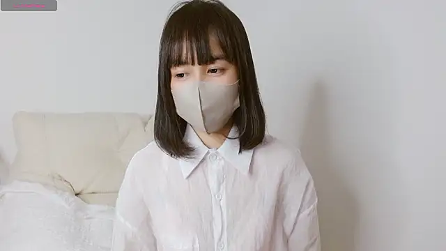 Snapshot of Zinzin_chan chatting on 10.21.25 Zinzin chan online show from 10.21.25