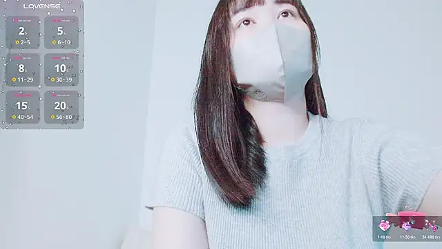 Snapshot of Zinzin_chan chatting on 04.20.26 Zinzin chan online show from 04.20.26