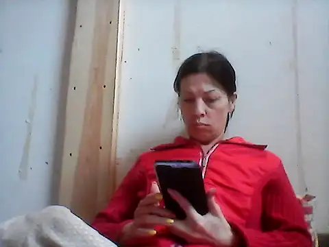 Snapshot of Milana38 chatting on 05.12.26 Milana38 online show from 05.12.26